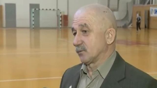 Первенство Алтайского края по индор-хоккею завершается в эти минуты в Барнауле смотреть онлайн