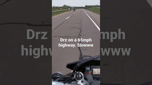 DRZ on the highway. “That didn’t feel very safe.” смотреть онлайн