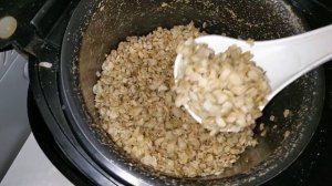 Как приготовить рассыпчатую овсяную кашу.