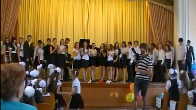 1 Сентября 2012 года Линейка 11-й класс и 1-й класс Выпуск музыкальной школы имени П. С. Столярског смотреть онлайн