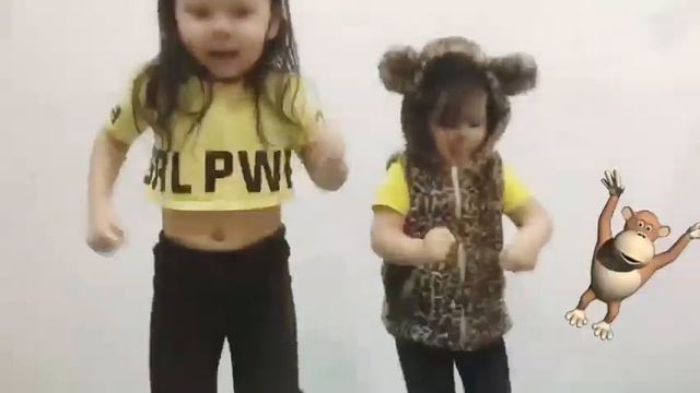 Учим стихи Мишка косолапый, Наша Таня. Танцуем 5 little monkey, Акула смотреть онлайн