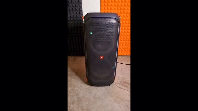 Jbl partybox 710 party Speaker bassboosted song test indoor #Speaker techs #jbl partybox смотреть онлайн