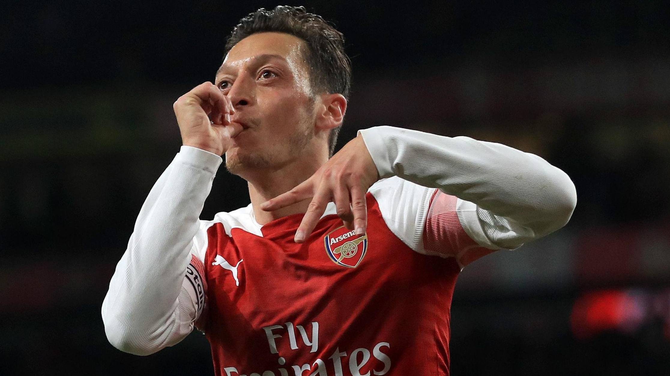 МЕСУТ ОЗИЛ лучший подыгрывающий в Реал Мадриде смотреть онлайн