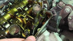 Регулировка зазора клапанов на Хонде Стрим