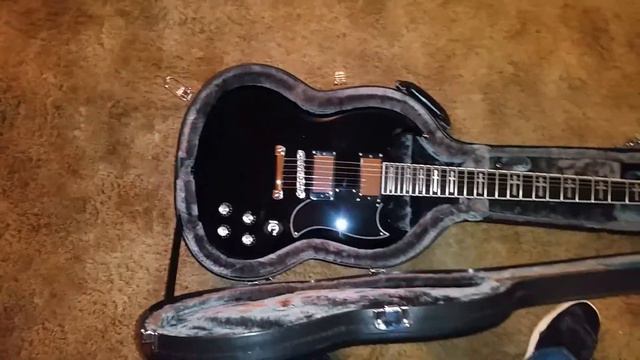 New guitar day finale...clean at last! Epiphone Tony Iommi SG смотреть онлайн