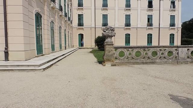Hungary. Fertőd. Esterhazy-kastely. В гостях у князя Эстерхази.. смотреть онлайн