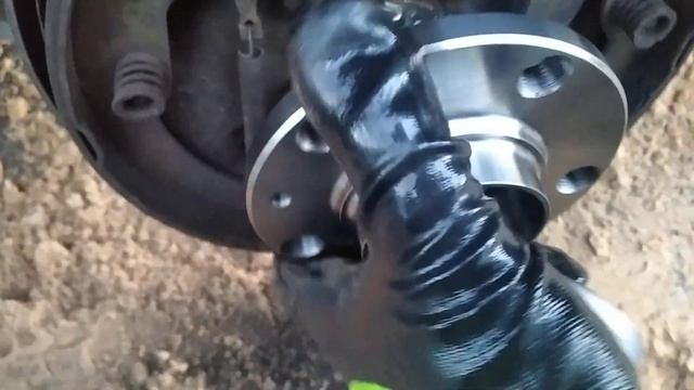 Skoda Octavia Tur замена заднего ступичного подшипника вместе ступицей вдомашних условиях своими ру