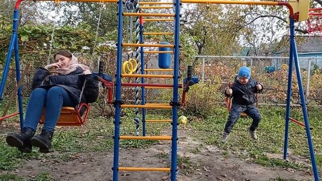 МУЖ С УТРА В УДАРЕ//НАДЕЮСЬ ВИКА НЕ ОБИДЕТСЯ//ПЕРЕСАДИЛА ЦВЕТЫ//ЗАВТРАК АРИСТОКРАТА//ДАЧНЫЙ ВЛОГ смотреть онлайн