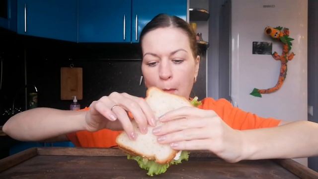 МУКБАНГ СУП ХАРЧО, СЭНДВИЧ/MUKBANG HALK FAMILY ЕДА смотреть онлайн