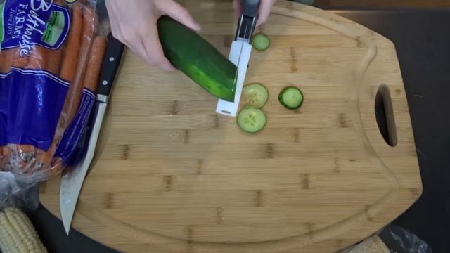 The Clever Cutter A 2-In-1 Knife Review. Trying This As Seen On TV Product смотреть онлайн