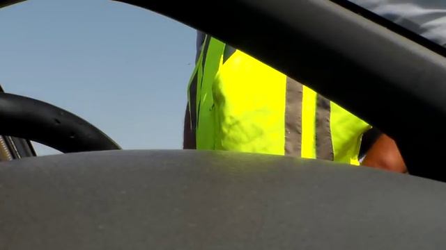 Остановка типа за превышение скорости! ГАИ Павлодар, ГАИ ЖАНАОЗЕН смотреть онлайн