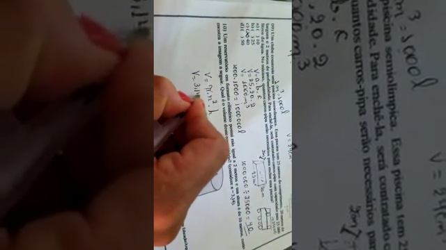 Um reservatório em formato cilíndrico possui raio igual a 2 m e sua altura 10m смотреть онлайн