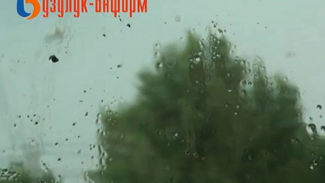 На Бузулук обрушился ливень смотреть онлайн