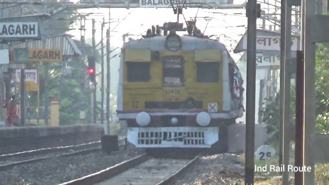 Crossing Between Highspeed Malda Town Intercity Express & Katwa Howrah Emu Local Train