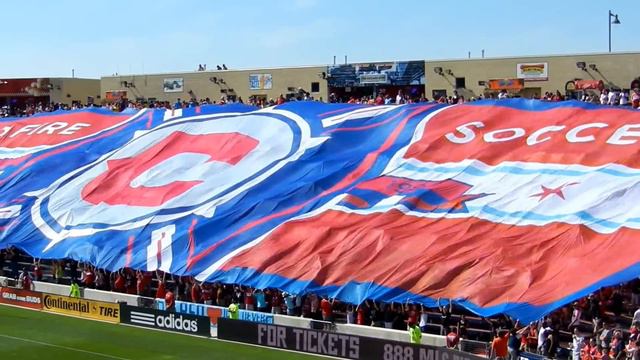 CHICAGO FIRE SOCCER CLUB Megabandera смотреть онлайн