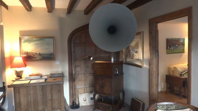 "La sagesse est un trésor". "Rose et Colas". Monsigny. Maggie Teyte. смотреть онлайн