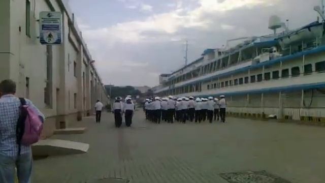 Оркестр военно-морских сил 04. 07. 2015. (морвокзал Одесса) смотреть онлайн