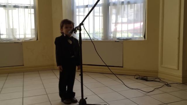 Не умирай любовь Ю.Антонова в исполнении Михаила Кочана смотреть онлайн