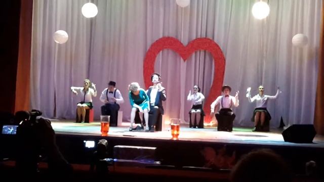 РГУФКСМиТ Эстрада 3 курс, из мюзикла Чикаго "За пистолет" Торопова Анастасия и Олег Фундамент смотреть онлайн