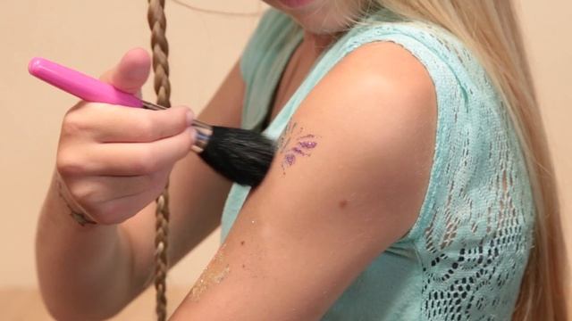 ALEX Toys Deluxe SparkleTattoo Parlor 799X