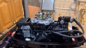 Осмотр верхнего сальника коленчатого вала Тохатсу 9.8