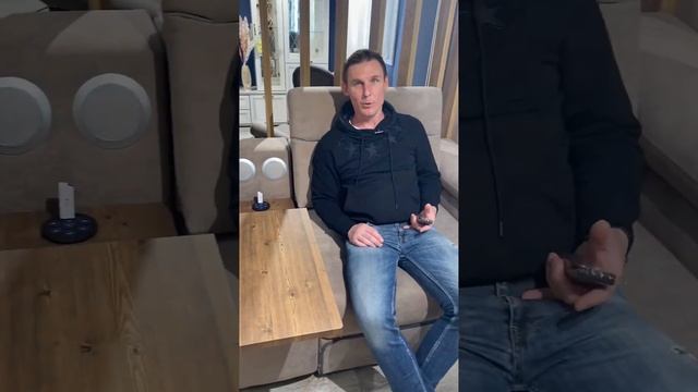 Я нашел самый лучший диван. Диван для сна и для отдыха. Диван с креслом реклайнер и аудиосистемой. смотреть онлайн