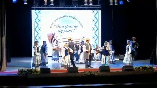 Ансамбль ЯрЫцА - Белорусская народная песня "Паванька" смотреть онлайн