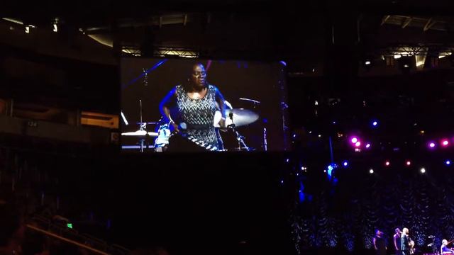 Sharon Jones & The Dap Kings: '100 Days, 100 Nights' with 'Moon River' Intro смотреть онлайн
