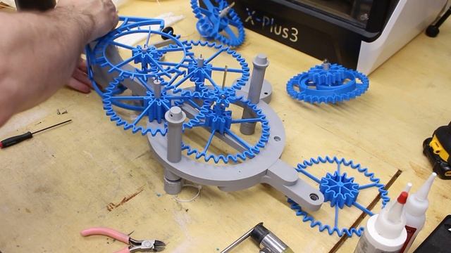 3D Printing and Building a Fully Mechanical Clock! смотреть онлайн