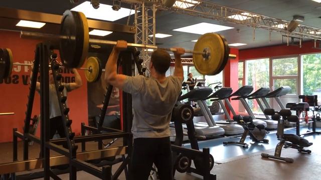 Press 80 kg смотреть онлайн