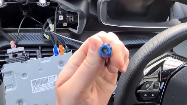 Adding a second USB port for use with Android Auto/mp3 to a Peugeot/Citroen/DS 2020 2021 stereo смотреть онлайн