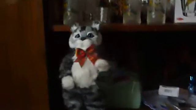 Игрушка Танцует:) смотреть онлайн