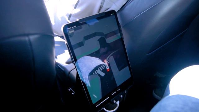 There's No One Driving This Car!! | Yandex Self Driving Car Demonstration смотреть онлайн