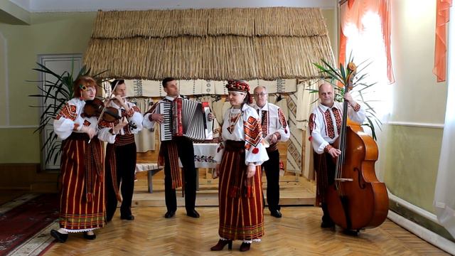 Галич - На вулиці скрипка грає смотреть онлайн