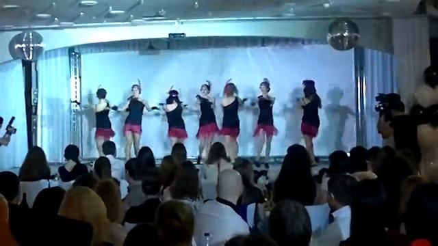 Черно-белая вечеринка Bright fit смотреть онлайн
