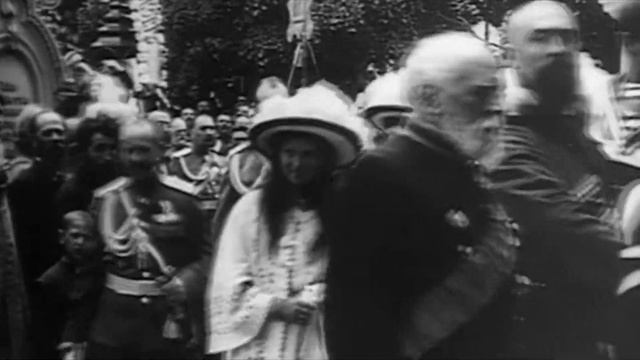 Великие княжны на праздновании 300-летия дома Романовых (1913) смотреть онлайн