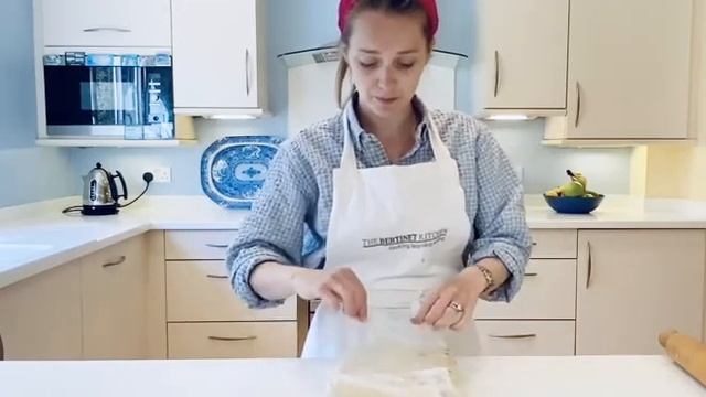 Scones смотреть онлайн