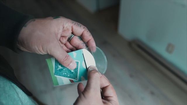 $3 Card Guard vs $200 Card Guard!! смотреть онлайн