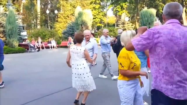 ЛАЧО,АМ МАРИЯ,МАМА МИЯ!!!27.08.2023 ХАРЬКОВ ТАНЦЫ смотреть онлайн