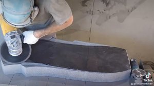 резка памятника.полировка гранита.stone carving.