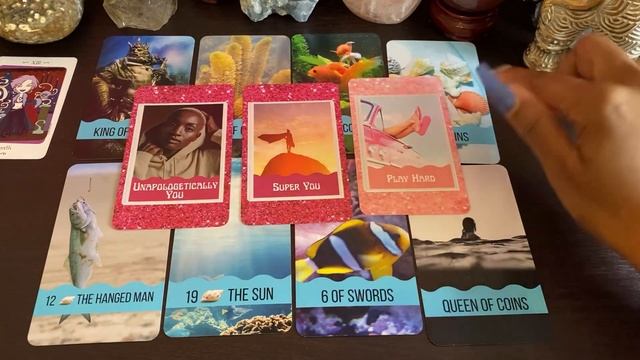 Pick a Card - What Are People Saying Behind Your Back? смотреть онлайн