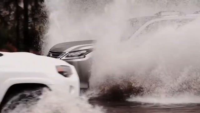 Lake Lexus in the 2017 Lexus LX 570 on 24" Vossen Forged Wheels & Nitto Tires смотреть онлайн