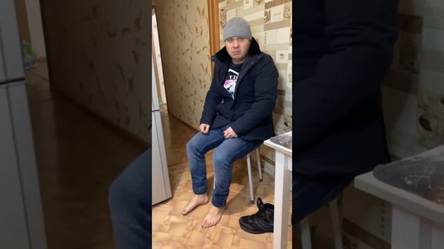 Истеричка. Завтрак. Подожди до 23 февраля смотреть онлайн