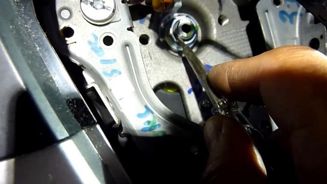 B1346 Fault Code - Clock Spring Change - Hyundai i20 MK1 - with errors смотреть онлайн