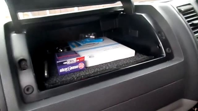 How to install a Durite split charge relay into a VW Transporter T5 смотреть онлайн