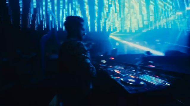FAHRi YILMAZ - I'M ZOMBiE ! (Original Mix) смотреть онлайн