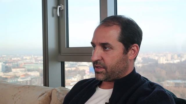 Максим Бедеров, успешный IT-предприниматель, рассказывает почему важно думать не шаблонно. смотреть онлайн