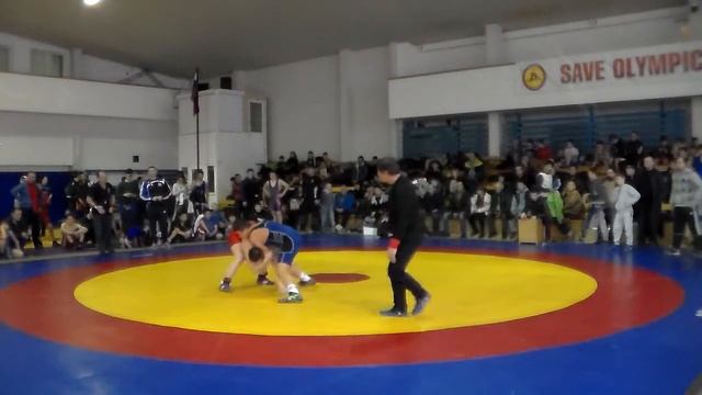 Первенство Республики Крым по спортивной (греко-римской) борьбе среди юношей 2003-2004 гг.р.-В-12 смотреть онлайн