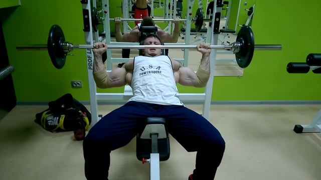 жим лежа на лавке http://kirbitov.ru/ смотреть онлайн