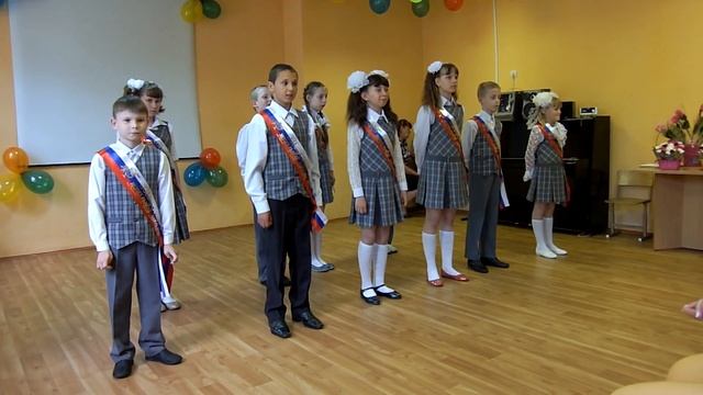 Сами о себе на Выпускном в начальной школе) смотреть онлайн